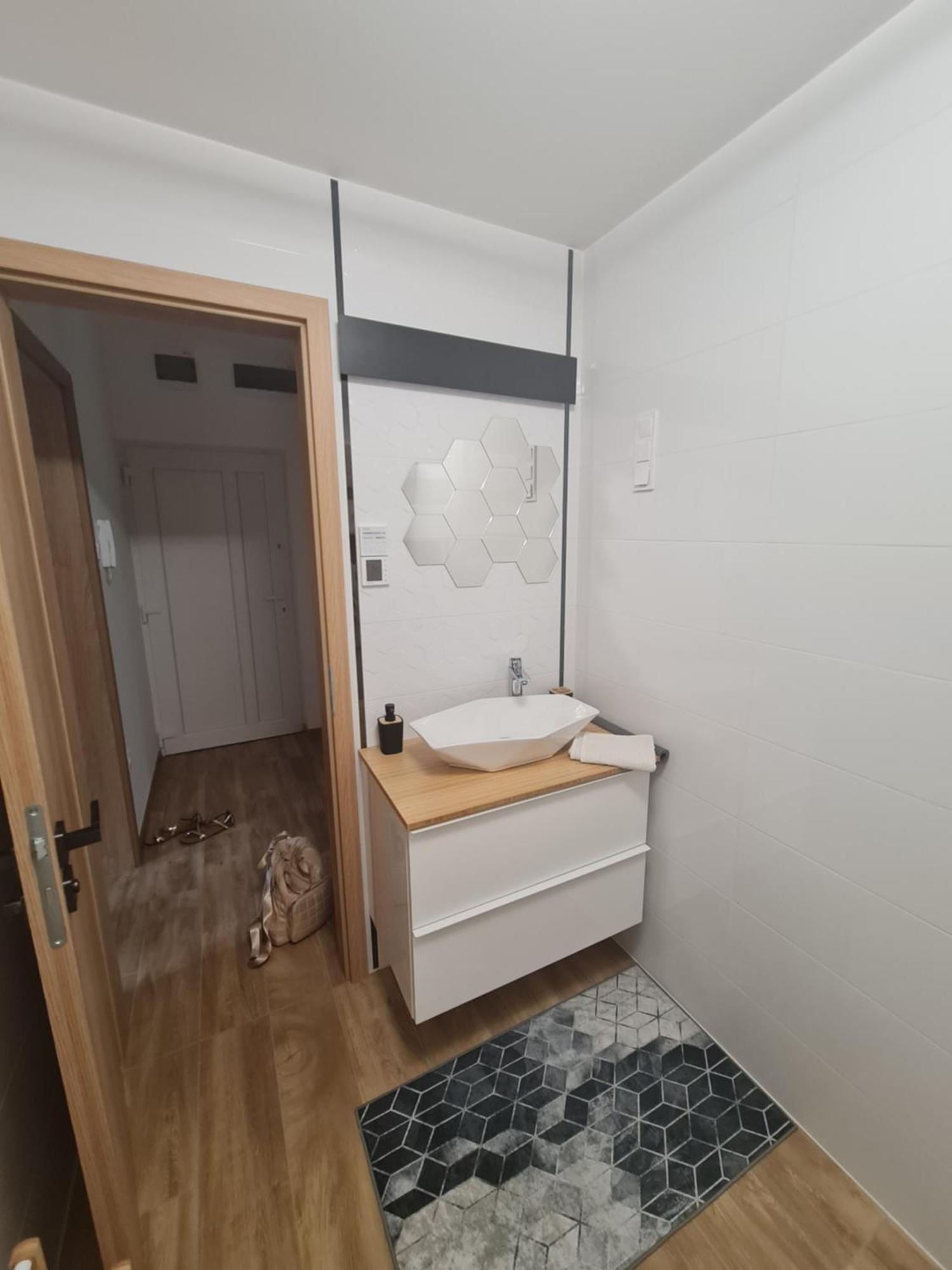 Hexagon Apartman Сегед Экстерьер фото