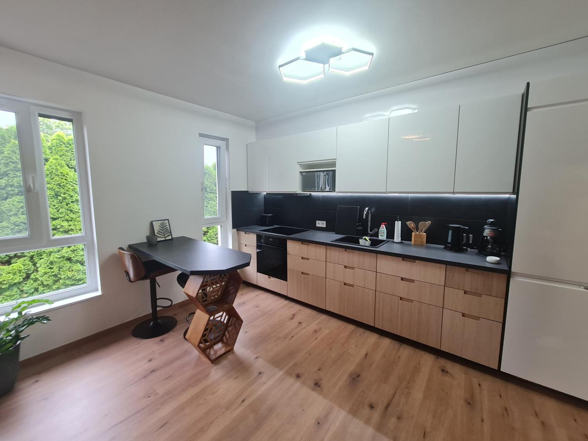 Hexagon Apartman Сегед Экстерьер фото