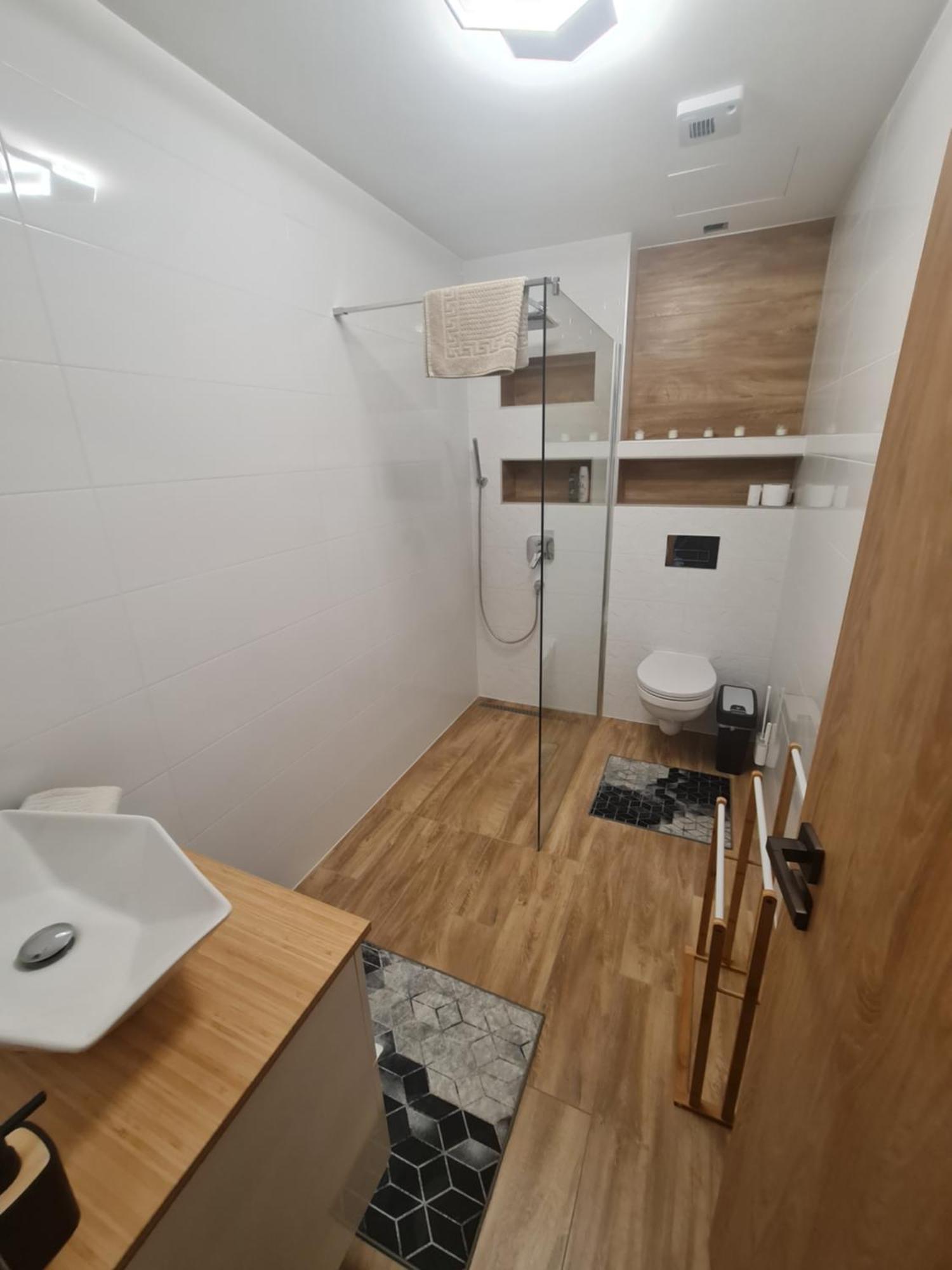 Hexagon Apartman Сегед Экстерьер фото